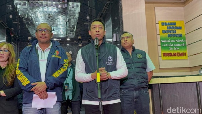 Ratusan WNA Jadi Tersangka Kasus Judi Online di Hayam Wuruk Jakarta Barat