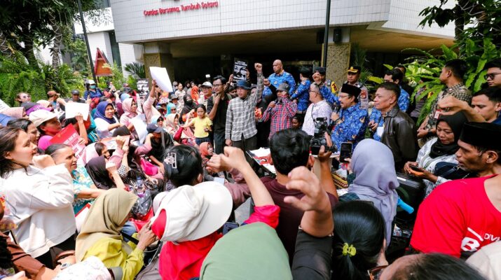 Agen Perlinsos Siap Dampingi Warga yang Kesulitan Cek dan Perbarui Data Bansos Lewat HP