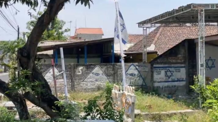 Heboh Bendera Israel dan Simbol Mirip Illuminati di Lamongan, Babinsa Bersama Aparat Desa Bertindak